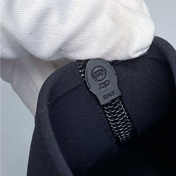 The Row Rubber-trimmed scuba ankle boot size 39 - Picture 9 of 15